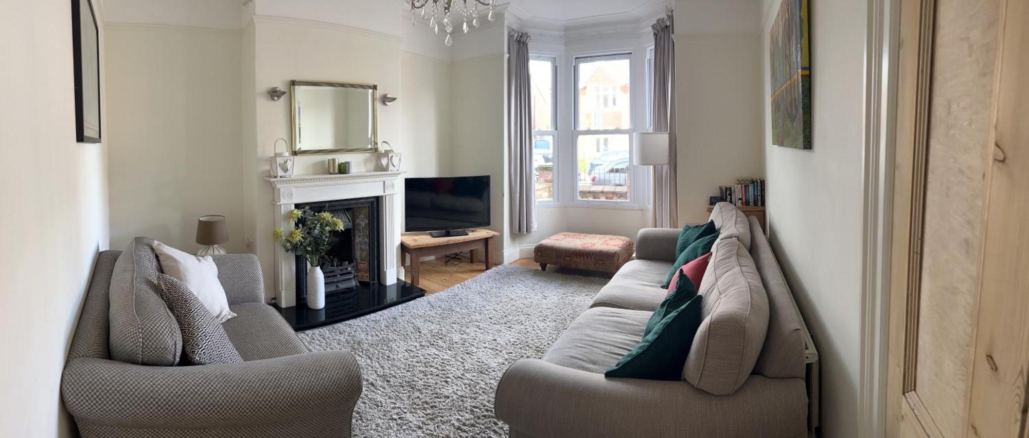 Spacious Victorian Townhouse With Cathedral Views Lincoln Exterior photo